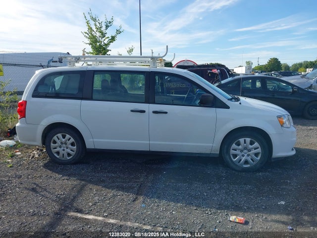 2C4RDGBG4JR303675 Dodge Grand Caravan