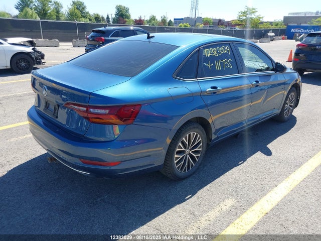 3VWE57BU1KM111735 Volkswagen 1.8 tsi