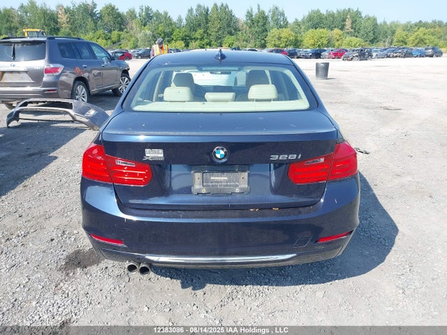 WBA3B3G59ENR83987 BMW 328I
