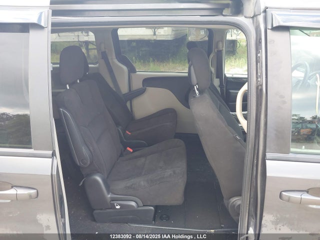 Dodge 2016 2016 2C4RDGBG8GR347350 Image 8