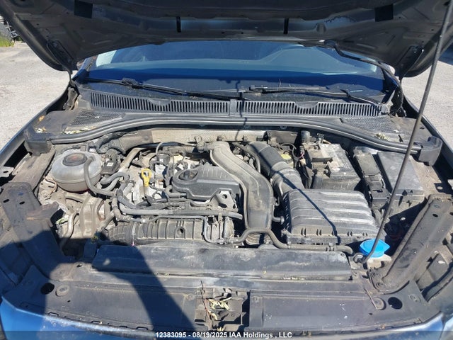 3VWGM7BU7NM026107 Volkswagen 1.5 tsi