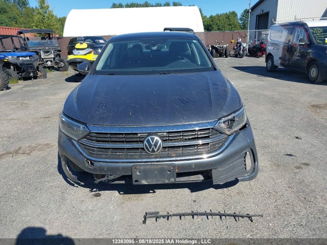 3VWGM7BU7NM026107 Volkswagen 1.5 tsi