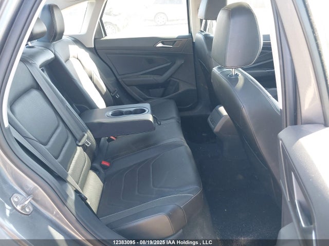 3VWGM7BU7NM026107 Volkswagen 1.5 tsi