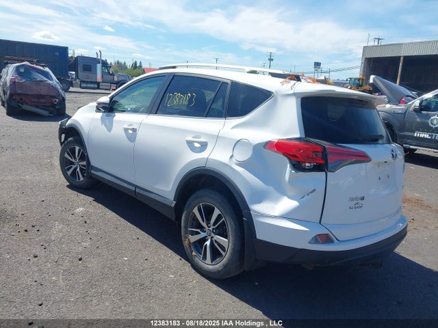 Toyota 2ar-fe 2018 2T3ZFREV0JW406257 Image 3