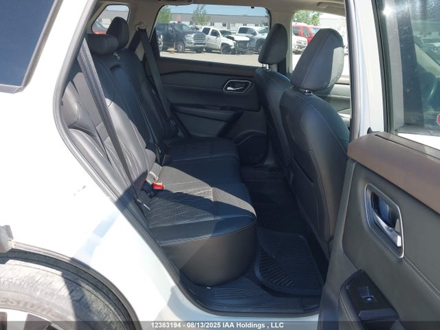 JN8AT3DD4MW311285 Nissan Rogue