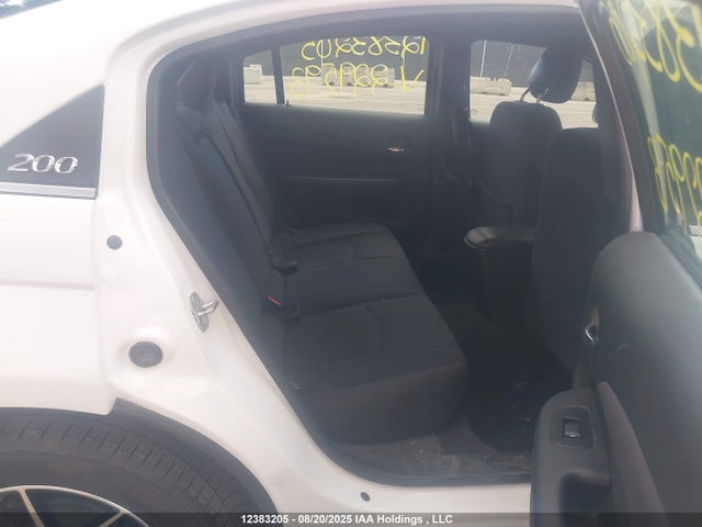 1C3CCBAB3EN229593 Chrysler 200