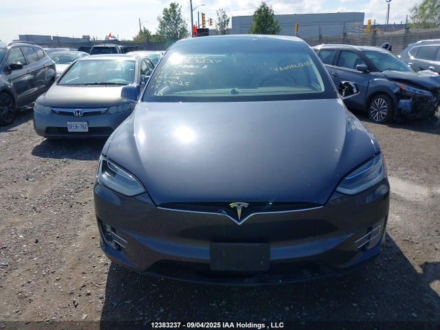 5YJXCAE27JF133704 Tesla 2018