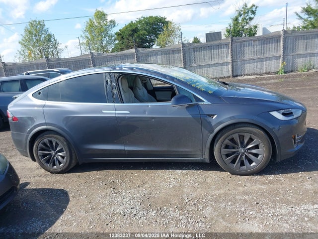 5YJXCAE27JF133704 Tesla 2018