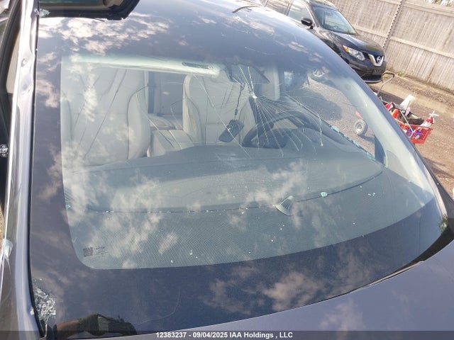 5YJXCAE27JF133704 Tesla 2018