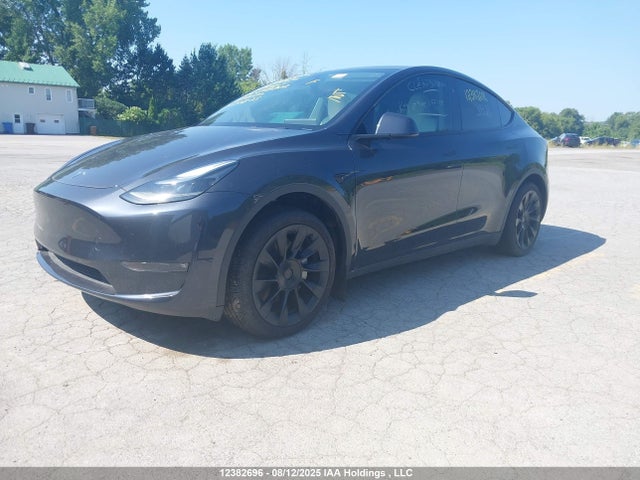 7SAYGDEE5RF048802 Tesla Model Y