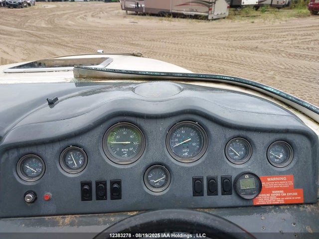 1992 Sea Ray Boat მანქანა იყიდება აუქციონზე, vin: 1MDCH5R10NL542707, აუქციონის ნომერი: 12383278