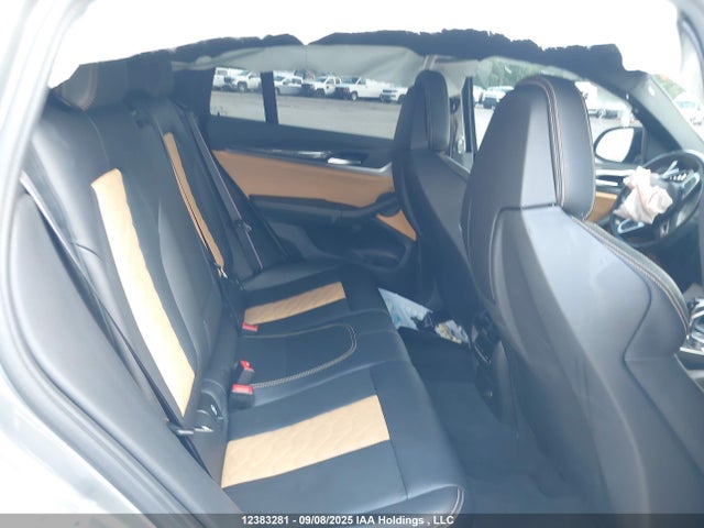 5YMUJ0C04LLU67300 BMW X4