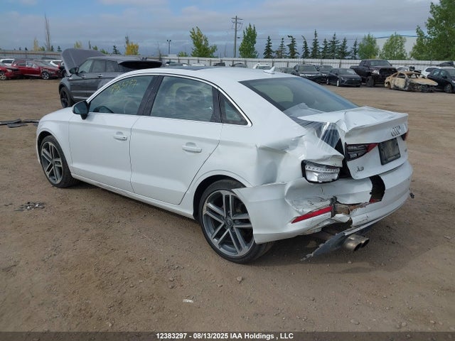 Audi A3 2017 WAUCUGFF2H1048186 Image 3