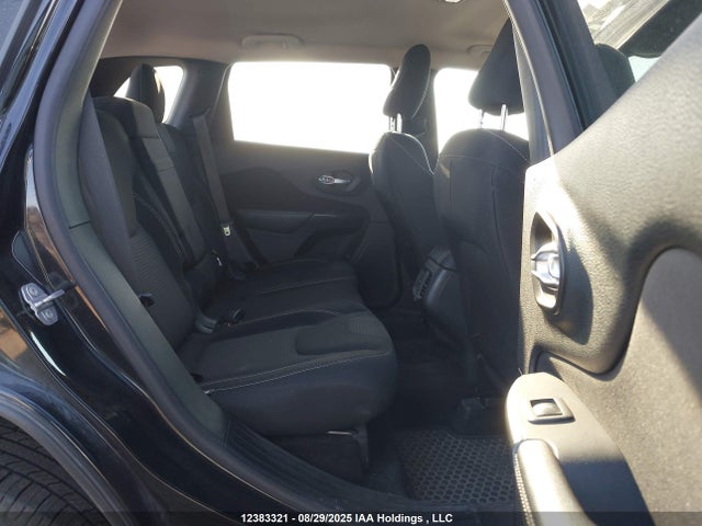 1C4PJMCS6GW224896 Jeep Cherokee