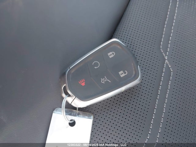 1GYKPHRS9RZ746196 Cadillac lgx