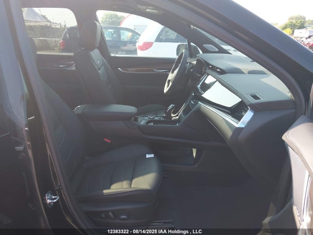 1GYKPHRS9RZ746196 Cadillac lgx