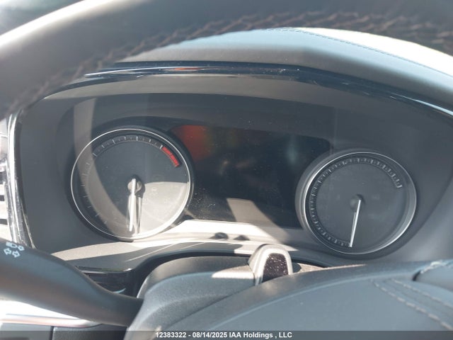 1GYKPHRS9RZ746196 Cadillac lgx