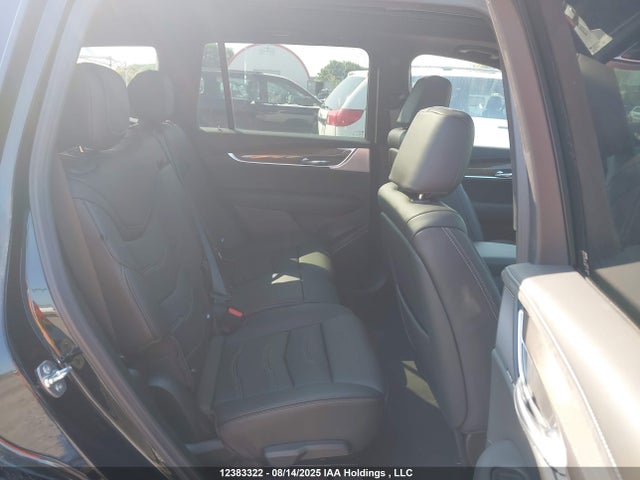 1GYKPHRS9RZ746196 Cadillac lgx