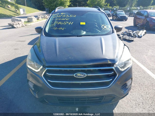 1FMCU9G93HUB46841 Ford 2017