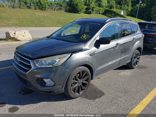 1FMCU9G93HUB46841 Ford 2017