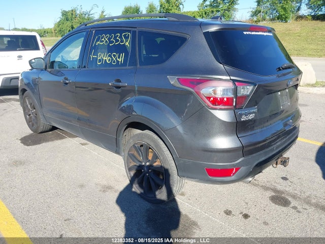 1FMCU9G93HUB46841 Ford 2017
