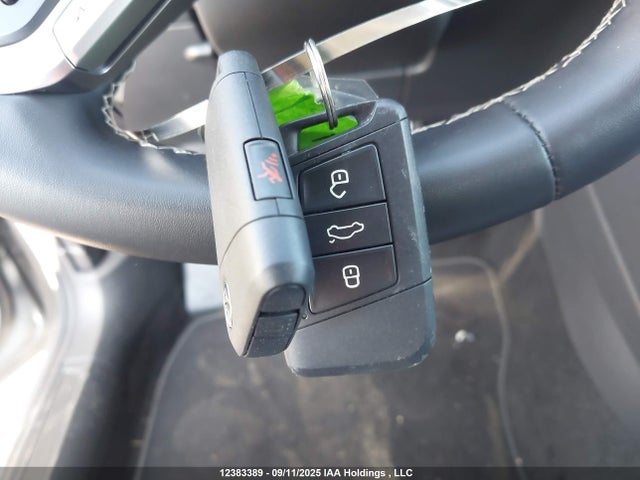 3VV8C7B24SM038396 Volkswagen tsi