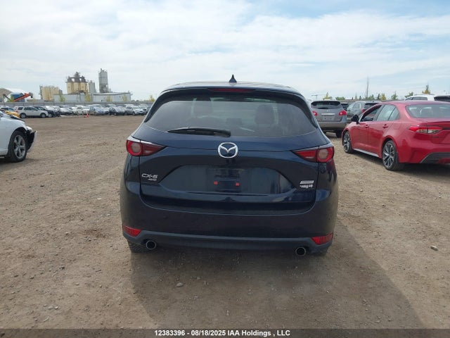 Mazda py 2017 JM3KFBCL5H0225140 Image 17