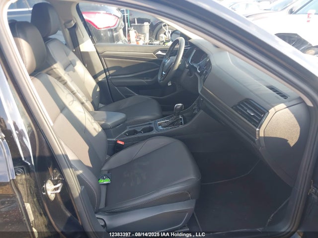 3VWE57BU3MM075243 Volkswagen tsi