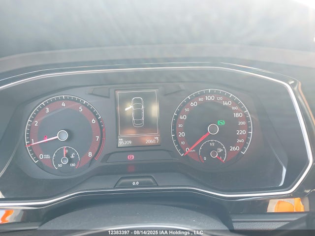 3VWE57BU3MM075243 Volkswagen tsi