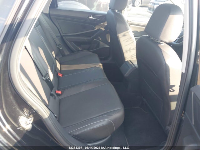 3VWE57BU3MM075243 Volkswagen tsi