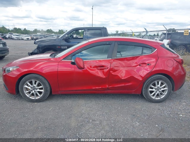 3MZBM1L77FM134230 Mazda pe