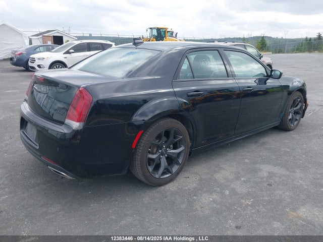Chrysler 2022 2022 2C3CCADGXNH241279 Image 4