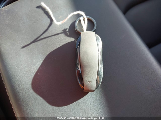 5YJ3E1EA7LF786634 Tesla MODEL 3