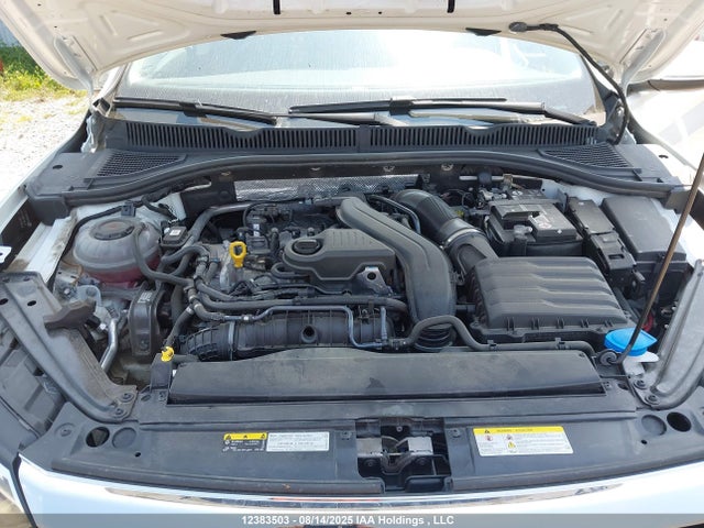3VWGM7BUXPM008784 Volkswagen tsi