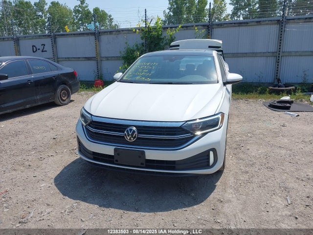 3VWGM7BUXPM008784 Volkswagen tsi
