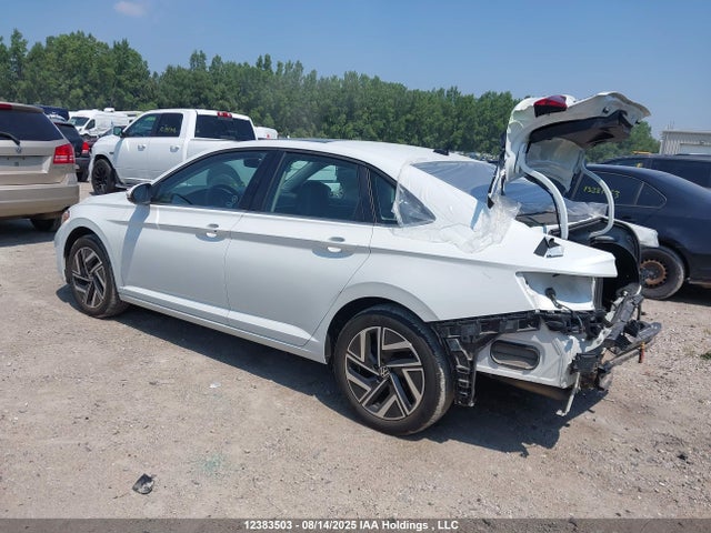 3VWGM7BUXPM008784 Volkswagen tsi