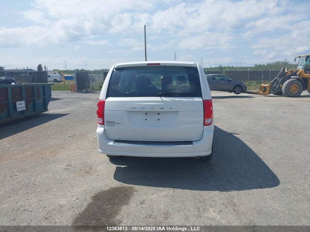 2C4RDGBG1GR360585 Dodge Grand Caravan