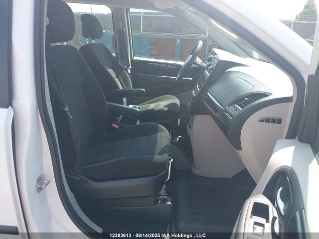 2C4RDGBG1GR360585 Dodge Grand Caravan
