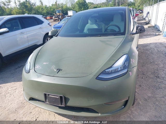 7SAYGDEE1NF465263 Tesla Model Y