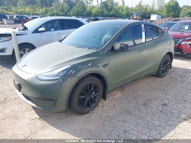 7SAYGDEE1NF465263 Tesla Model Y