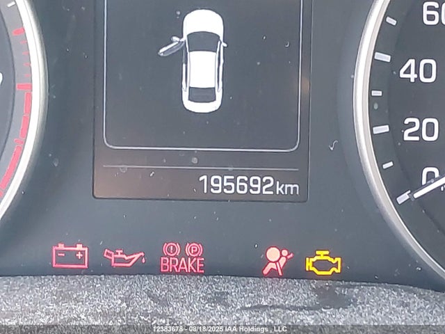 KMHD84LFXHU093563 Hyundai 2017