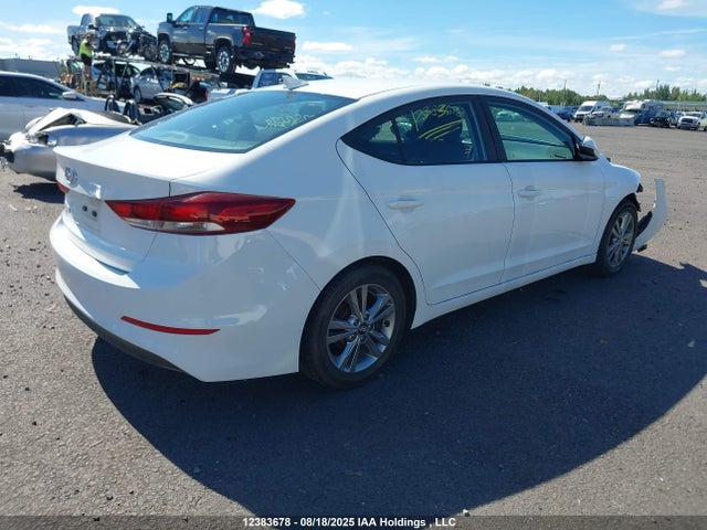 KMHD84LFXHU093563 Hyundai 2017