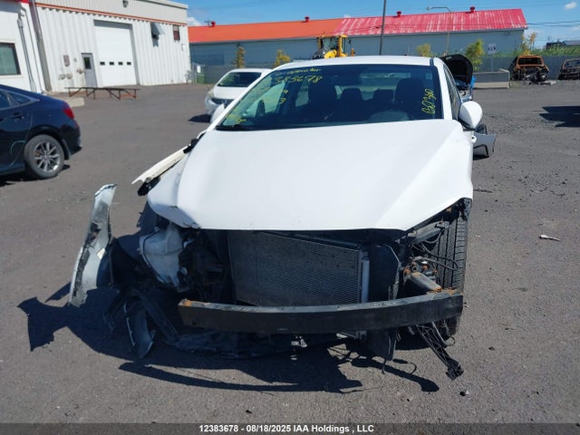 KMHD84LFXHU093563 Hyundai 2017