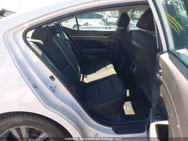 KMHD84LFXHU093563 Hyundai 2017