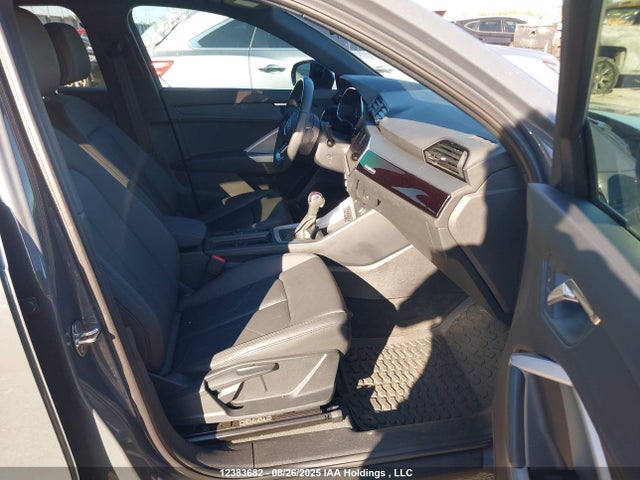 WA1AUCF30R1050510 Audi 40 tfsi