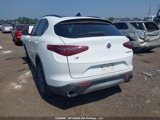 ZASFAKPN0J7C00459 Alfa Romeo 2018