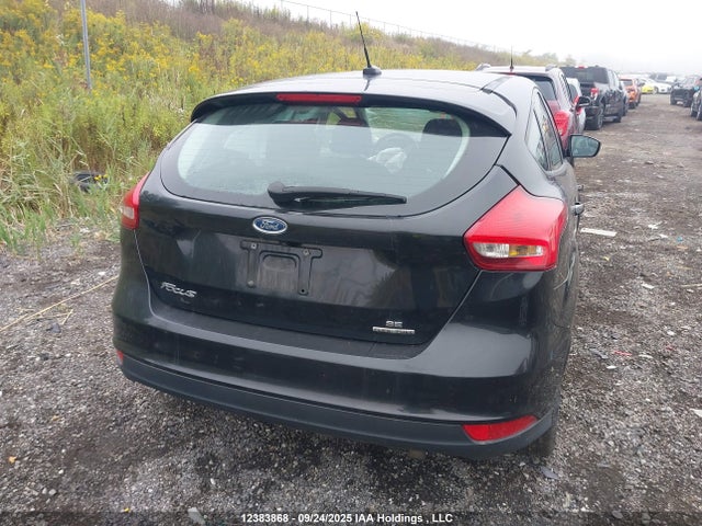 Ford 2015 2015 1FADP3K20FL284157 Image 4
