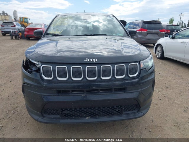 3C4NJCAB0NT136952 Jeep 2022
