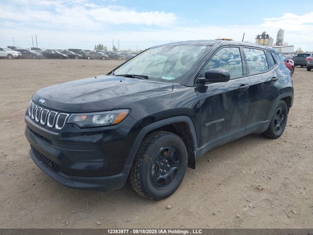 3C4NJCAB0NT136952 Jeep 2022