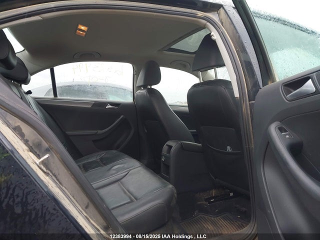 3VWL07AJ1FM230372 Volkswagen Jetta